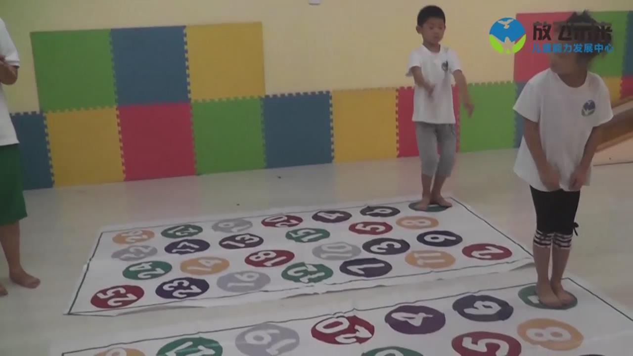 双人数字脚步器比赛